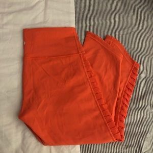 Lululemon sunshine salutation crop size 8